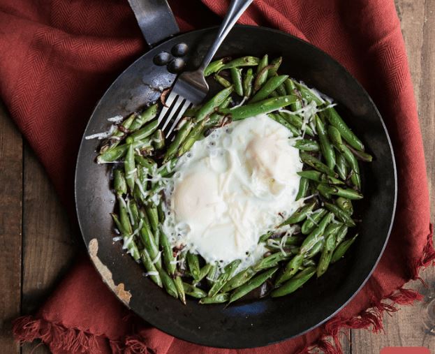 Green, Healthy Recipe of the Week! Egg and Blistered Green Bean Skillet